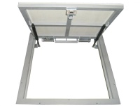 Так выглядит напольный люк АМО 1000п*900 